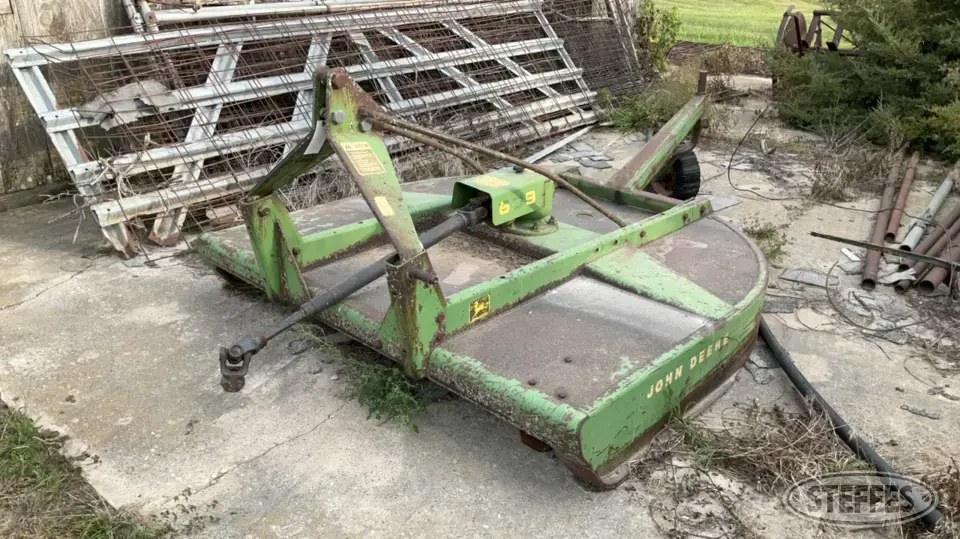 John Deere 609 Rotary Mower