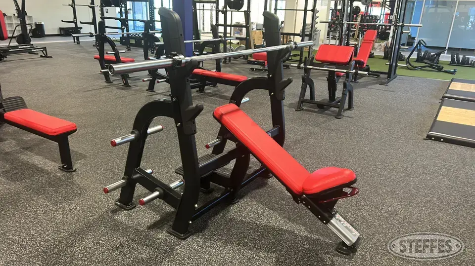 Nautilus incline bench press Personal Property
