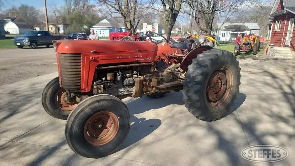 1964 Massey Ferguson 65 2WD Tractor