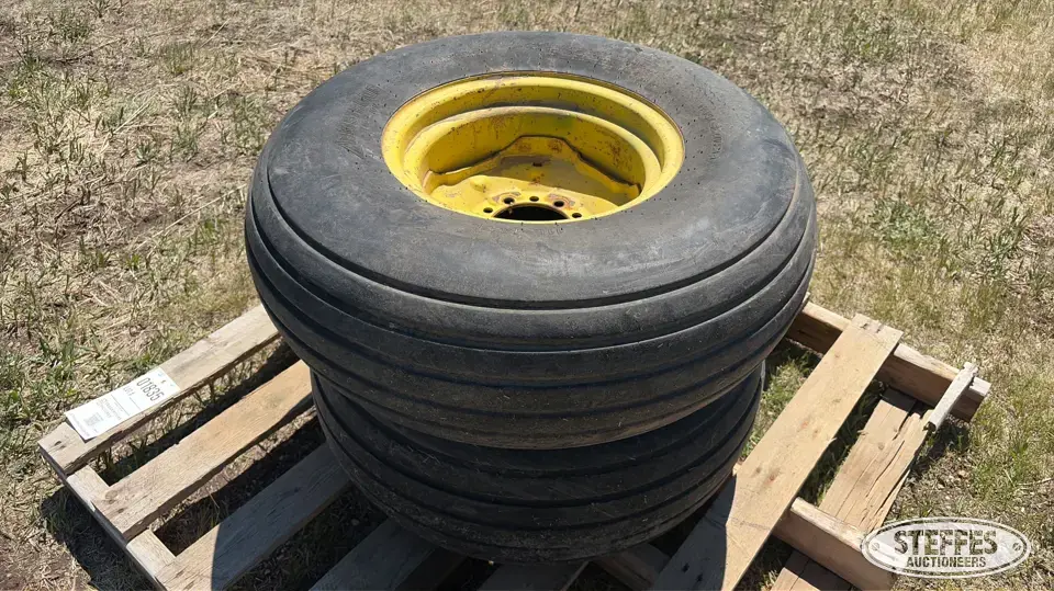 (2) Armstrong 11L-14SL tires Tractor-Implement Tire
