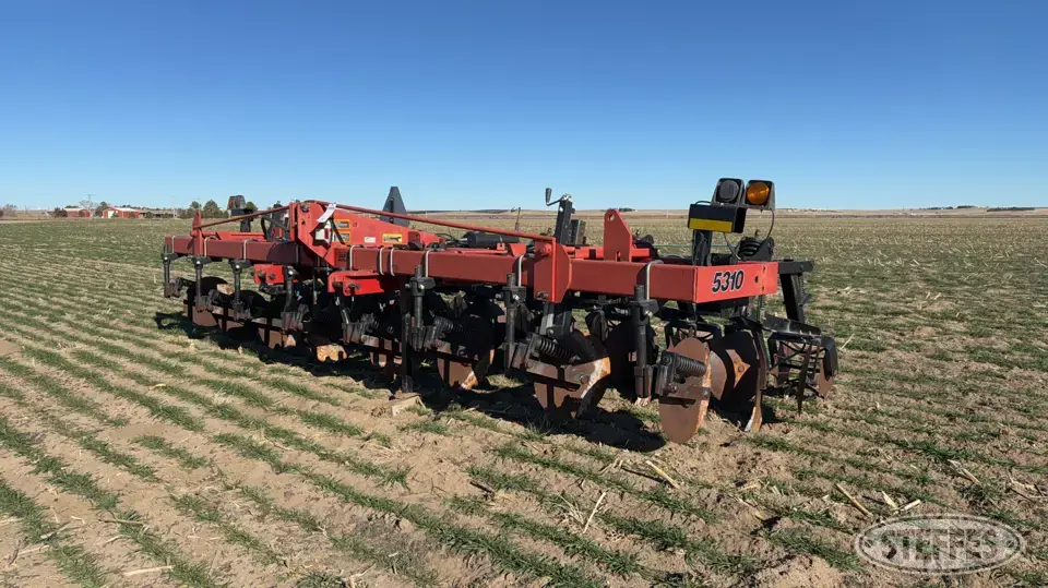 Case IH Nutri-Tiller 5310 Strip Tillage