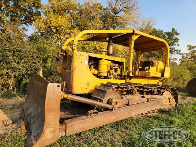 CAT D8H