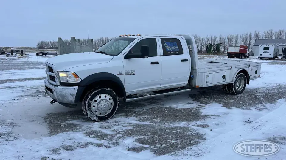 2017 Ram 5500 Flatbed Truck
