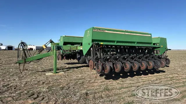 Great Plains Solid Stand