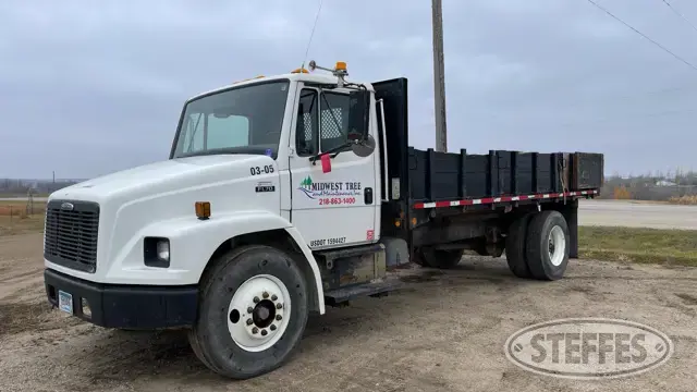 2003 Freightliner FL70