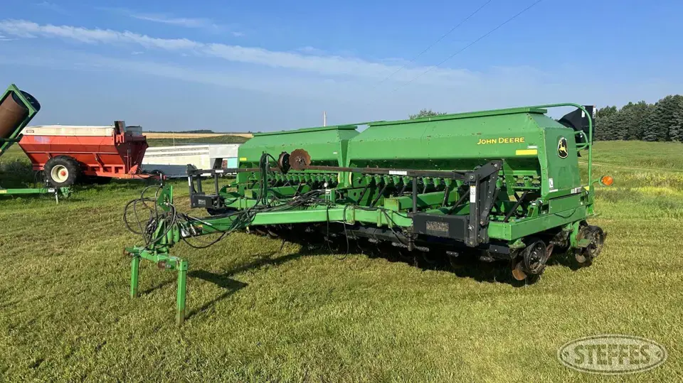 2003 John Deere 1590 Press Drill