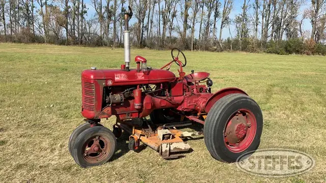 1947 Farmall B Culti-Vision
