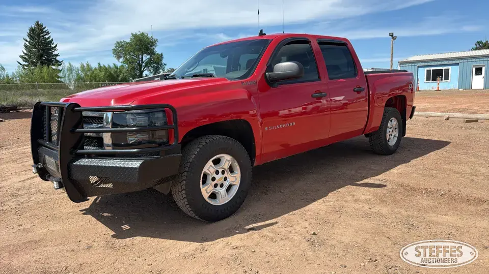 2009 Chevrolet Silverado 1500 LT Half Ton Pickup