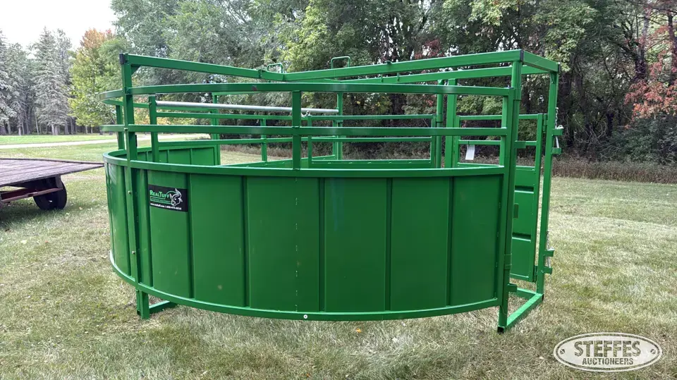 Real Tuff crowding tub Livestock Handling
