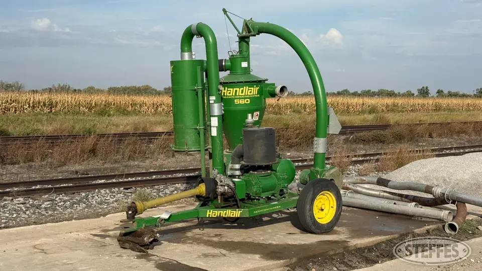 Handlair 560 Pneumatic Grain Equipment