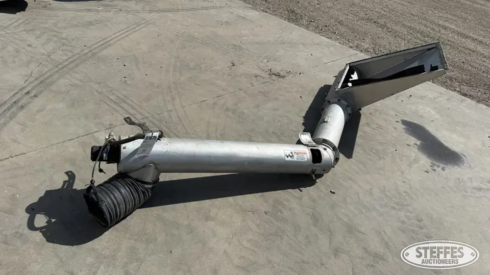 (2) Michel's Industries hopper augers Transfer-Jump Augers and Conveyor