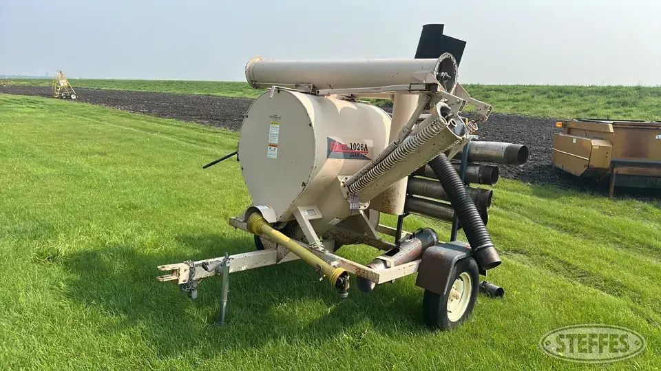 REM 1026D Pneumatic Grain Equipment