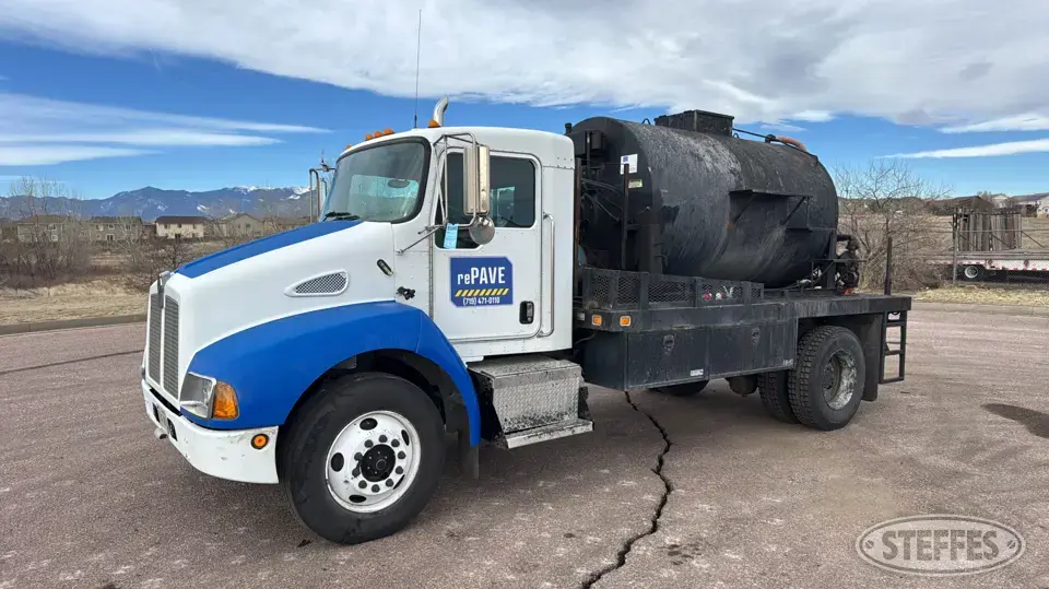 2003 Kenworth T300 Specialty Truck