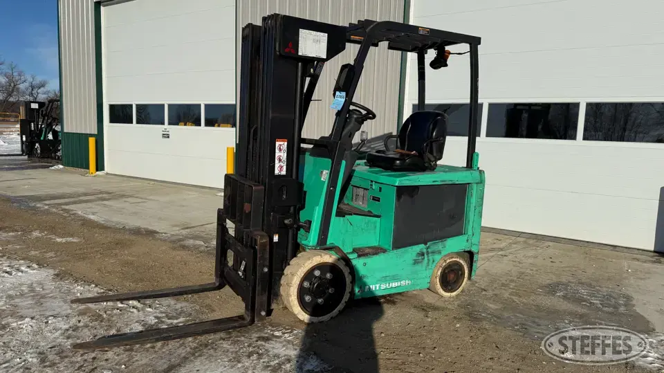 2016 Mitsubishi FBC25N2 Warehouse Forklift