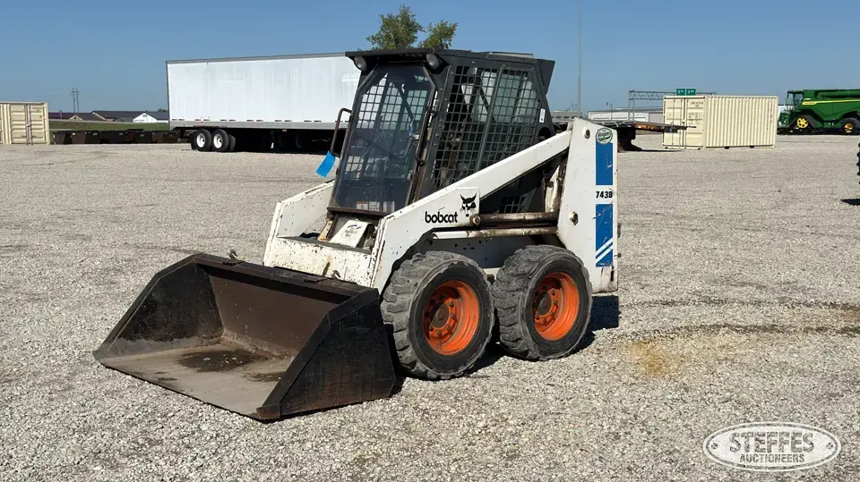 1991 Bobcat 743B Wheeled Skid Steer