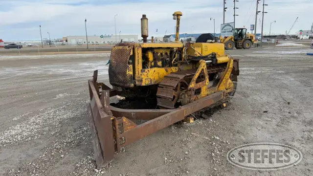 Caterpillar D4