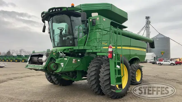 2013 John Deere S660