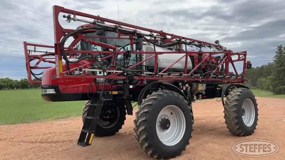 2006 Case IH SPX4410 Self-Propelled Sprayer