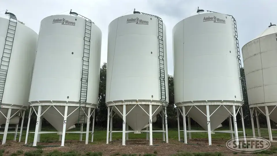 2012 Amber Waves Hopper Bin