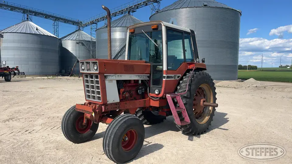 1979 International 1586 2WD Tractor