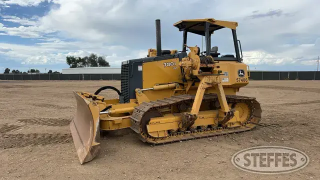2012 Deere 700J LGP W/2012 Midwestern M540C
