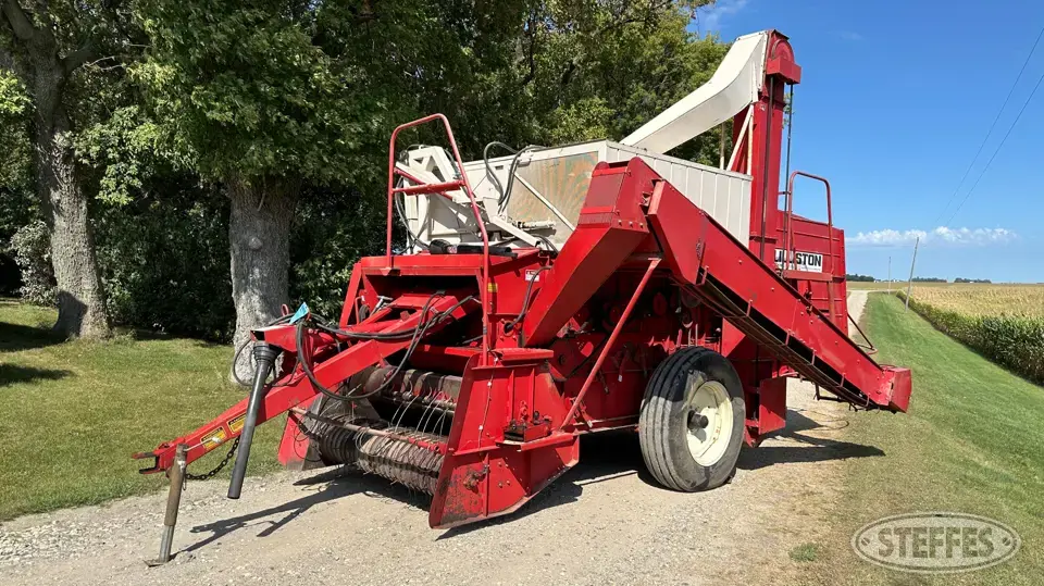 Lilliston Hi-Cap 6200 Edible Bean Combine