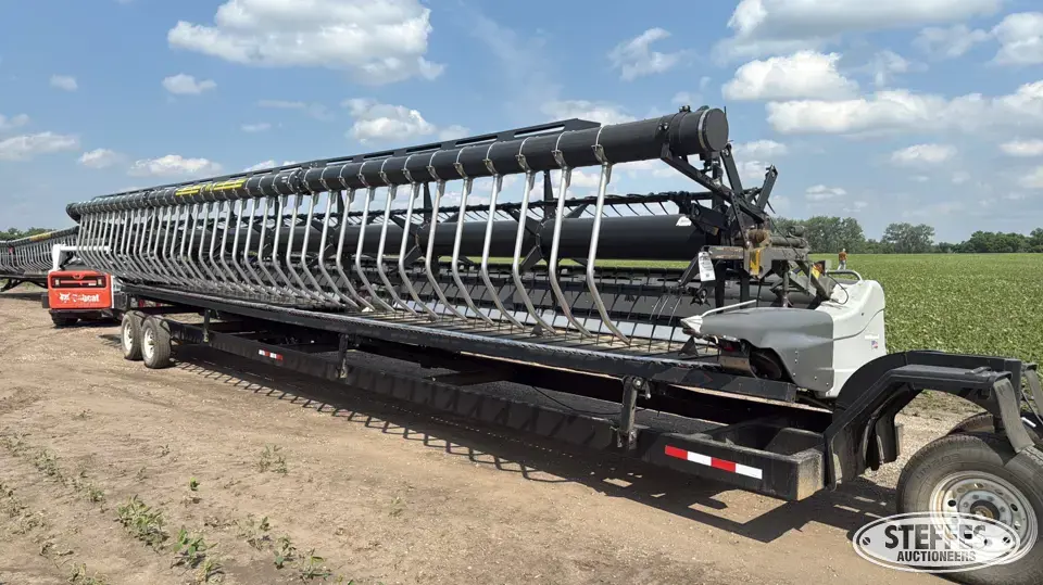 2011 Agco Gleaner 9250 DynaFlex Draper Head