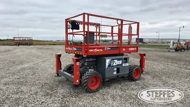 2022 SkyJack SJ6826RT