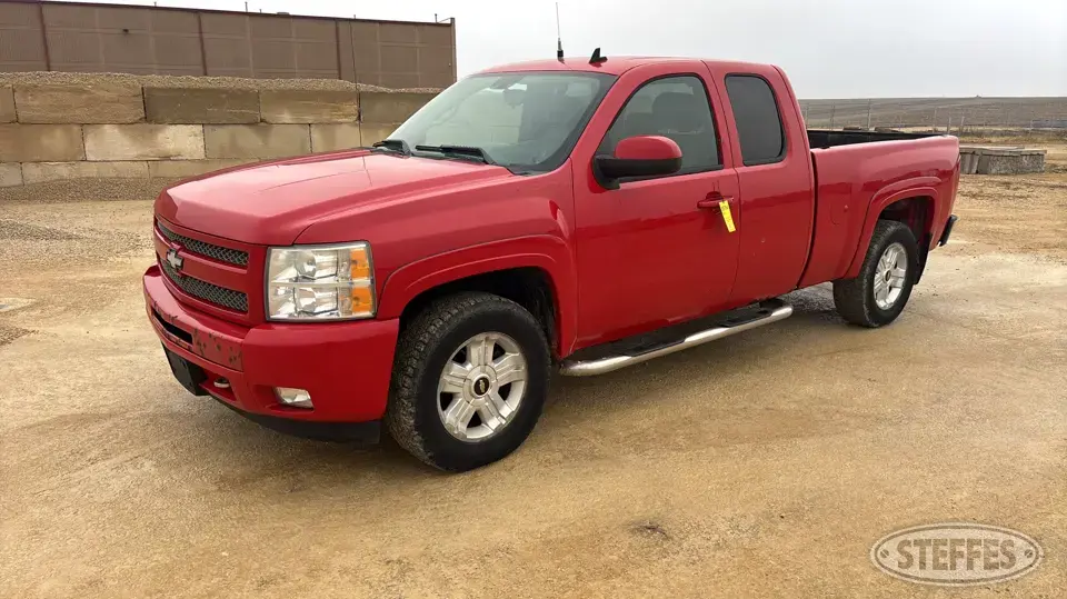 2011 Chevrolet Silverado 1500 LT Half Ton Pickup