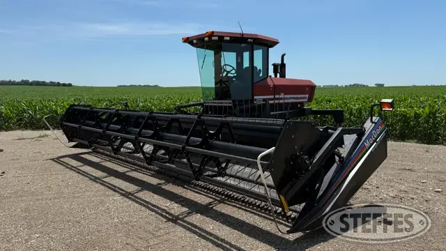 1999 MacDon 2930 Premier