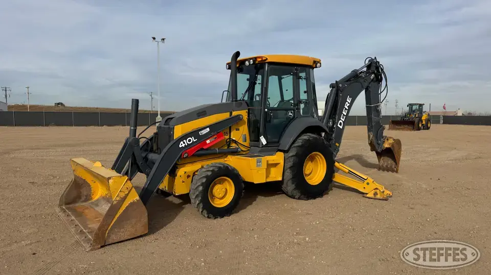 2019 Deere 410L Loader Backhoe
