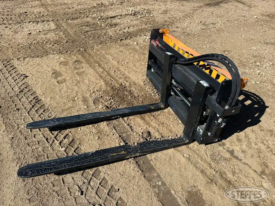2023 Wolverine PFA-11-3300G Skid Steer Fork