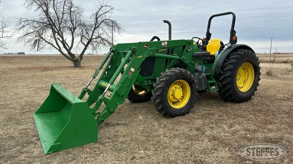 2013 John Deere 5085M MFWD Tractor