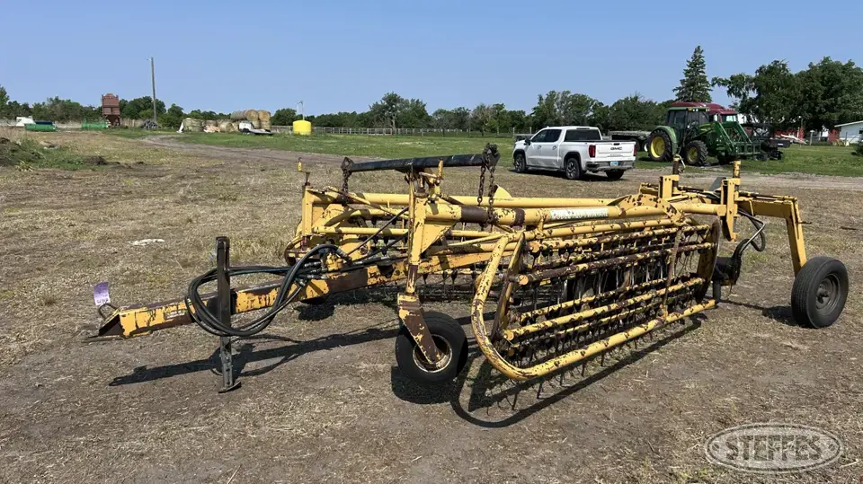 Vermeer R23 Twin Rake