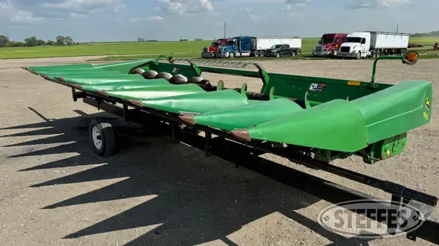 1996 John Deere 893