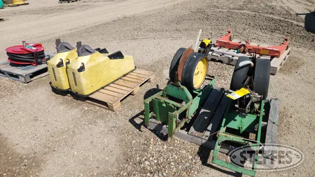 John Deere 7100