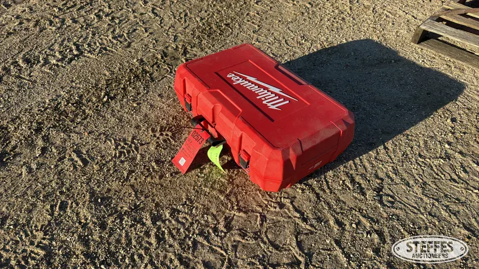 Milwaukee press tool Construction Support Item