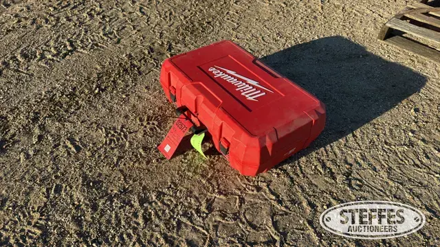 Milwaukee press tool