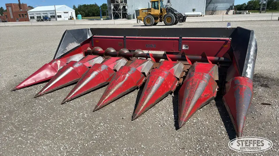 1990 Case IH 1063 Corn Head