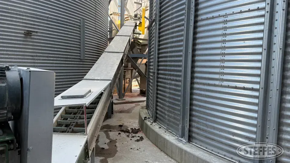 Sukup 1613 Transfer-Jump Augers and Conveyor