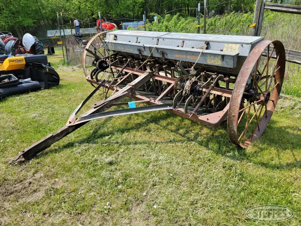 Minneapolis Moline Press Drill