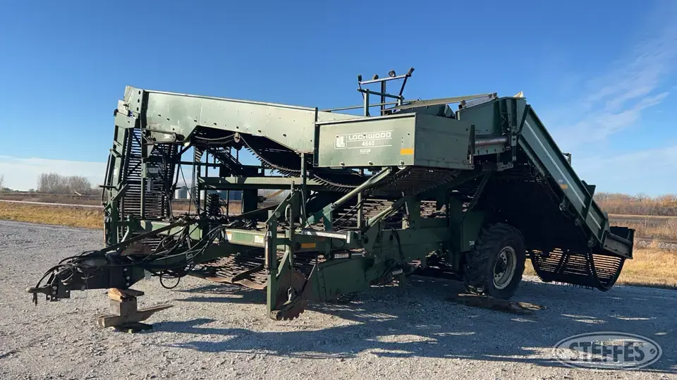 Lockwood L-6030-4640 Potato Windrowers and Harvester
