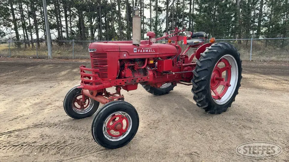 1952 Farmall H Collectible Tractor