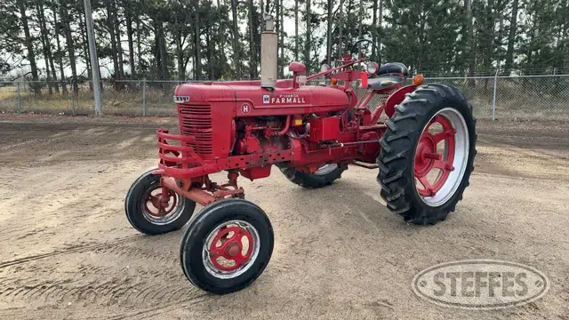 1952 Farmall H