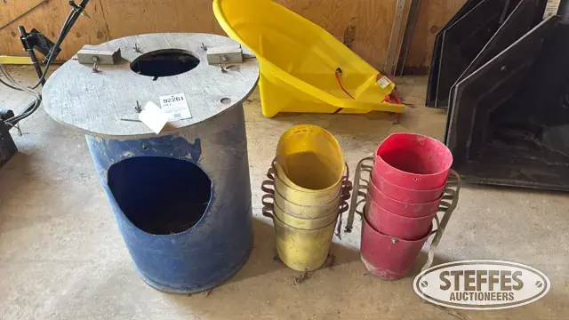 (2) Auger flex spouts