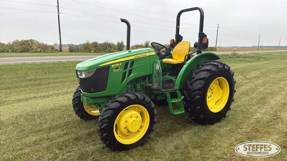 2021 John Deere 5055E MFWD Tractor