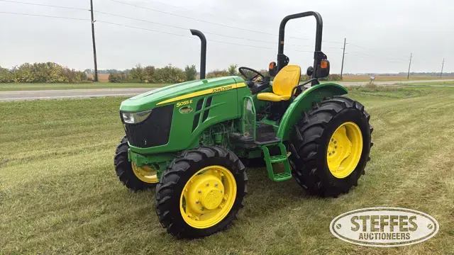 2021 John Deere 5055E