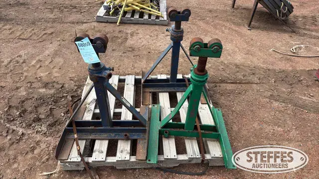 (3) Reel stands