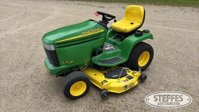John Deere LX280