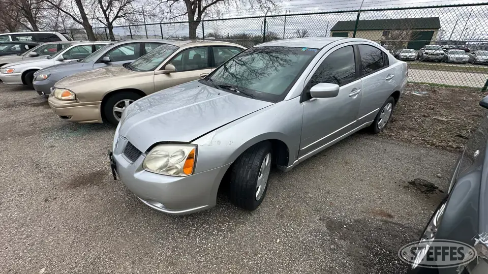 2004 Mitsubishi Galant ES Car